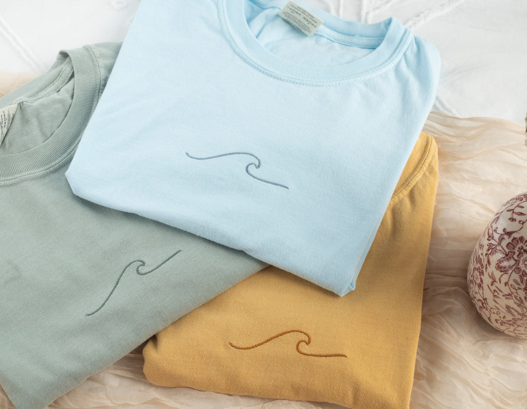 Embroidered Wave Tshirt, Embroidered Surf tshirt, Embroidered Summer Tshirt, Embroidered Boho Shirt, Trendy Tshirts for Women, WAVE-C-97
