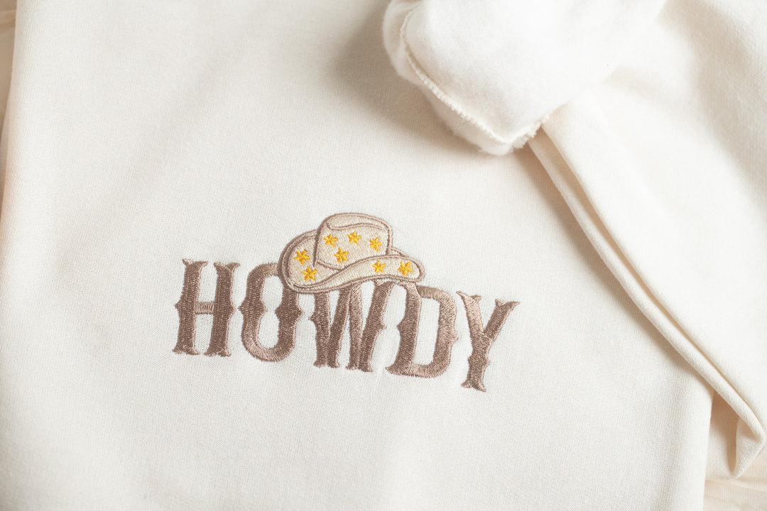 Embroidered Howdy Sweatshirt, Embroidered Cowgirl Sweatshirt, Cute Sweatshirts for Women, Trendy Crewneck, Preppy Sweatshirt, HOW-C-120
