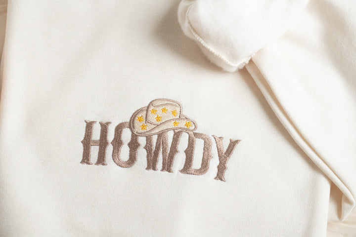 Embroidered Howdy Sweatshirt, Embroidered Cowgirl Sweatshirt, Cute Sweatshirts for Women, Trendy Crewneck, Preppy Sweatshirt, HOW-C-120