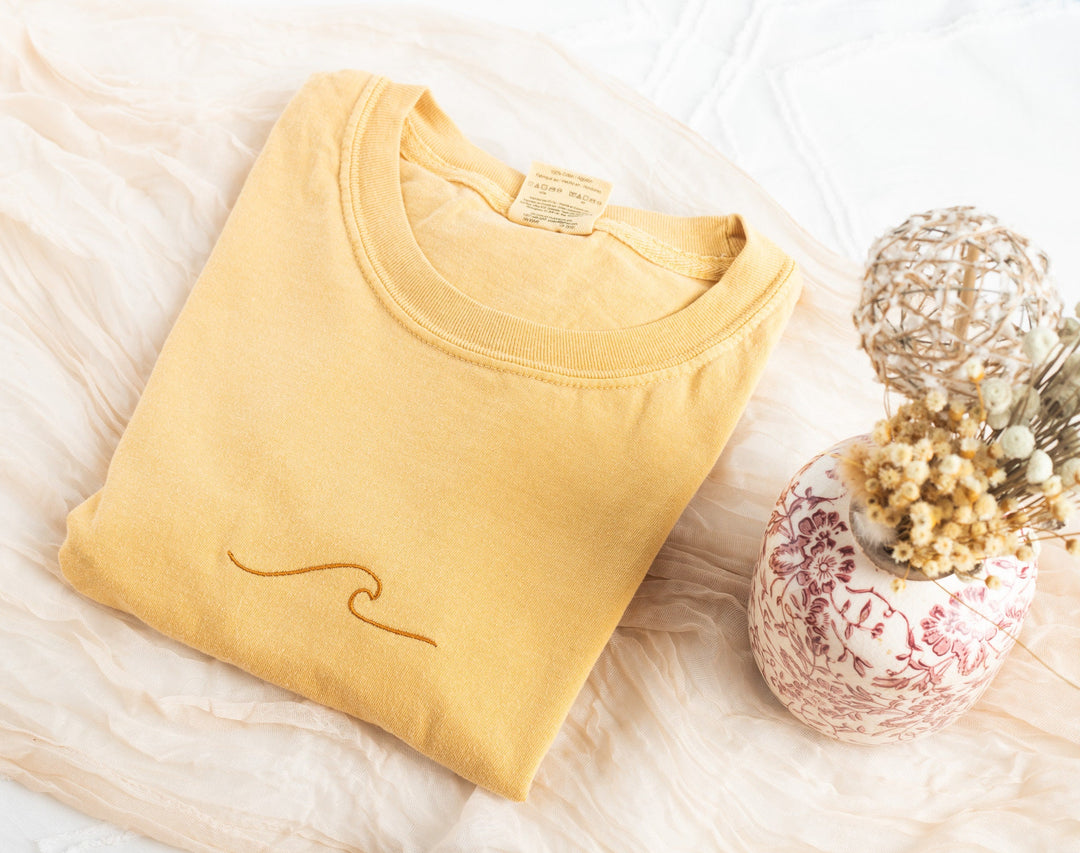 Embroidered Wave Tshirt, Embroidered Surf tshirt, Embroidered Summer Tshirt, Embroidered Boho Shirt, Trendy Tshirts Women, Summer WAVE-C-97