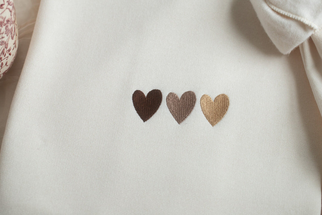 Embroidered Ombre Heart Sweatshirt, Embroidered Heart Crewneck, Cute Sweatshirts for Women, Trendy Crewneck, Heart Sweatshirt H3Z-C-97