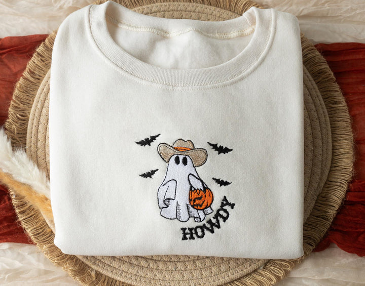 Embroidered Howdy Ghost Sweatshirt, Embroidered Fall Sweatshirt, Halloween Sweatshirt, Cowboy Ghost Sweatshirt, Trendy Crewneck, HZ1-C-97