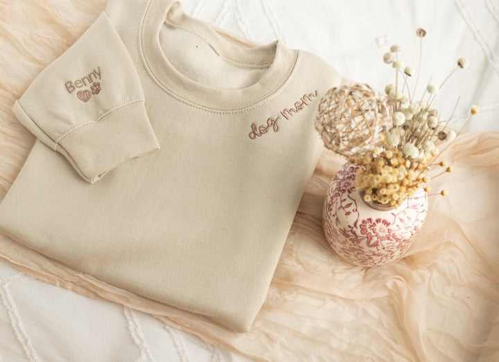 Custom Embroidered Dog Mom Sweatshirt, Dog Name Sweatshirt with Sleeve Names Paw Heart, Dog Mom Gifts, Pet Gifts, Gifts for Dog, COC97C X