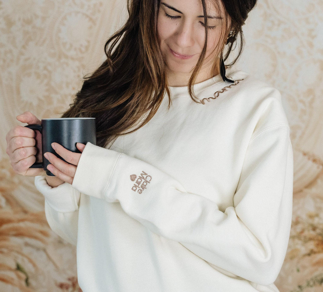 Custom Collar and Sleeve Embroidered Mama Sweatshirt, Embroidered Mom Grandmother Sweatshirt with Kids Names, Mother's Day Gifts NEN97C X