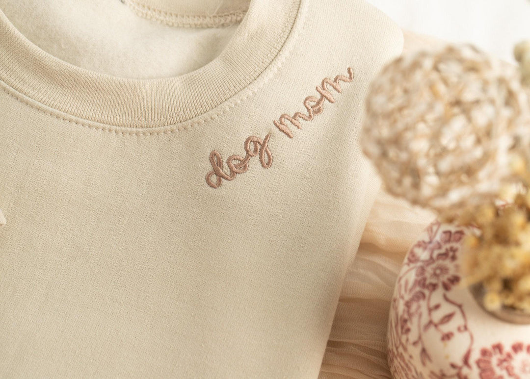 Custom Embroidered Dog Mom Sweatshirt, Dog Name Sweatshirt with Sleeve Names Paw Heart, Dog Mom Gifts, Pet Gifts, Gifts for Dog, NEN97C X