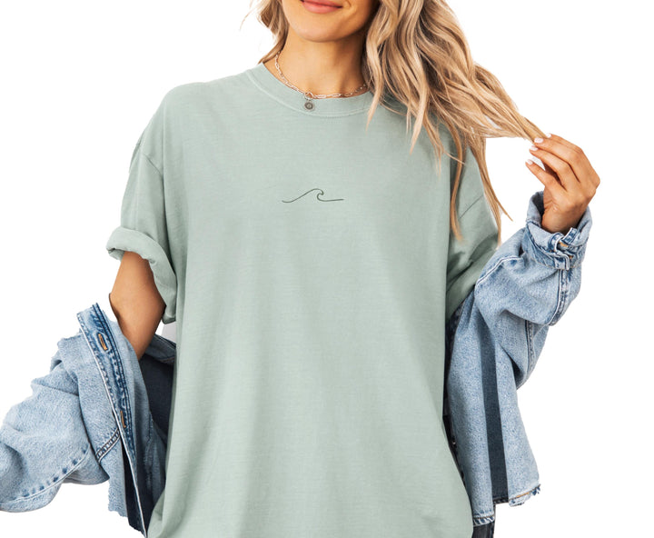 Embroidered Wave Tshirt, Embroidered Surf tshirt, Cute Summer Tshirt, Embroidered Boho Shirt, Trendy Tshirts Women, Summer WAVE-C-97