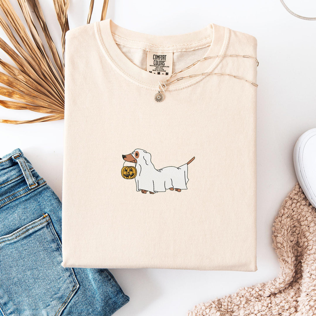 Embroidered Dachshund Ghost Comfort Colors T-shirt, Halloween T-shirt, Trendy Fall T-shirt, Halloween Tee Cute Fall Dog Halloween DAC-97-C