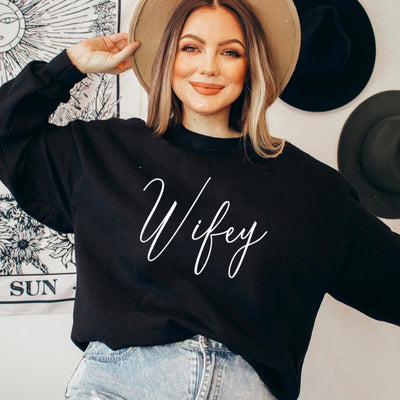 black wifey sweatshirt crewneck